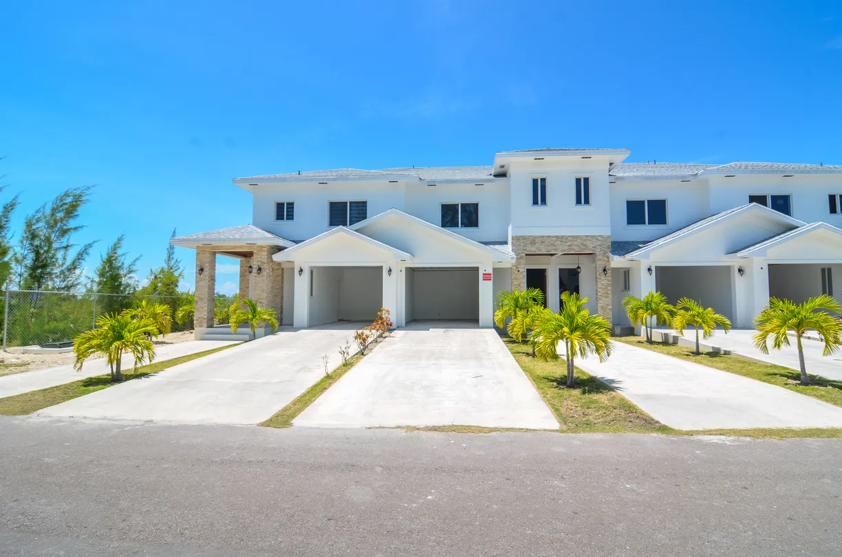 Bahamas Real Estate | View Unit #7 Venice Bay Blvd, Venice Bay | 2 Beds, 2 Baths