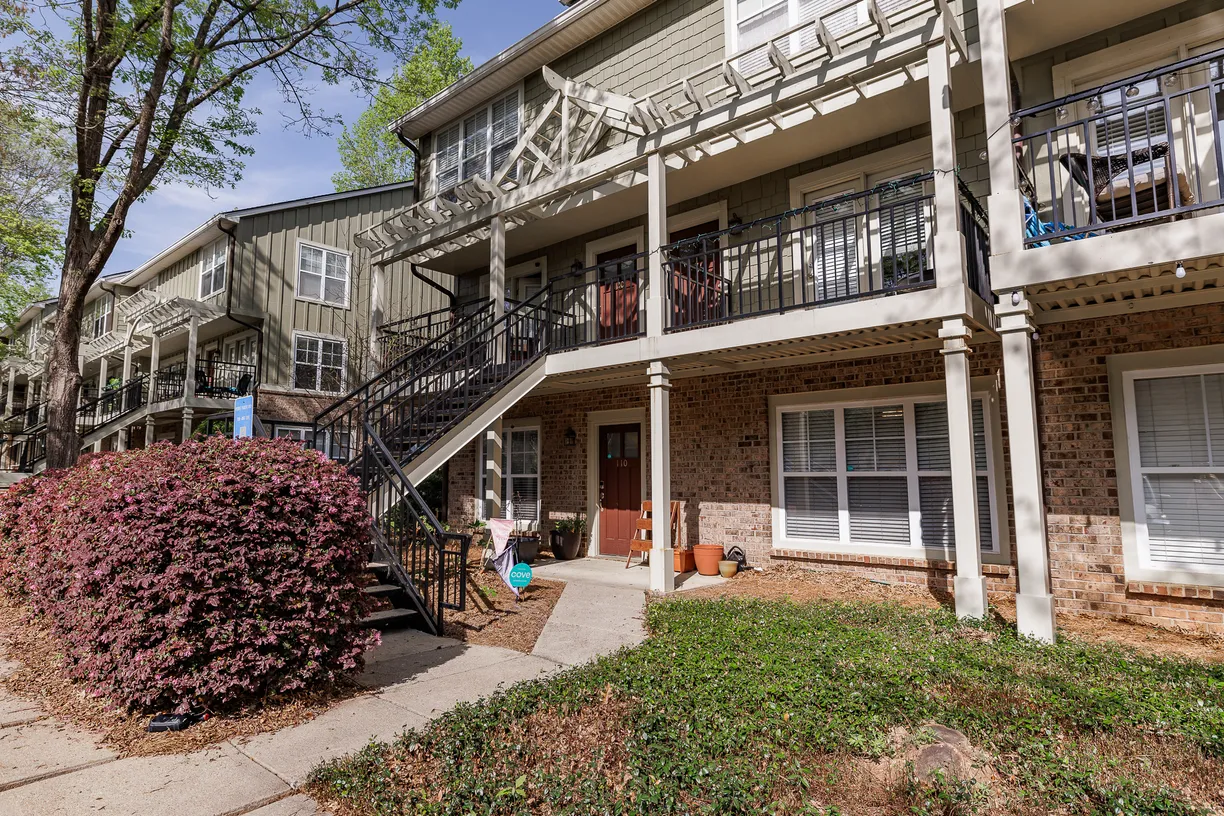 Athens, GA Real Estate | View 660 Barnett Shoals Road #110 | 2 Beds, 2 Baths