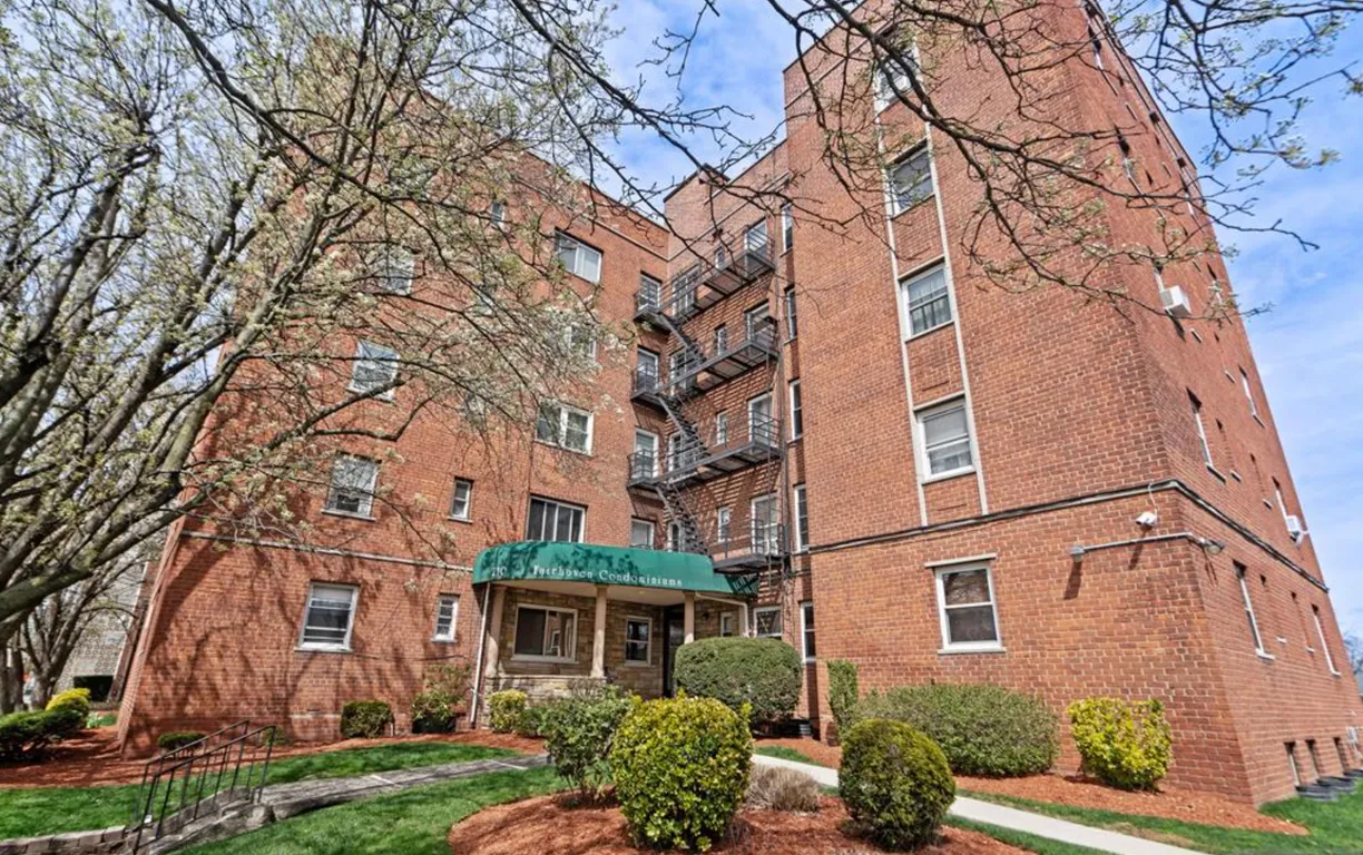Bergen County Real Estate | View 210 Woodcliff Avenue 5F | Screenshot 2025-04-16 at 11.10.07 AM