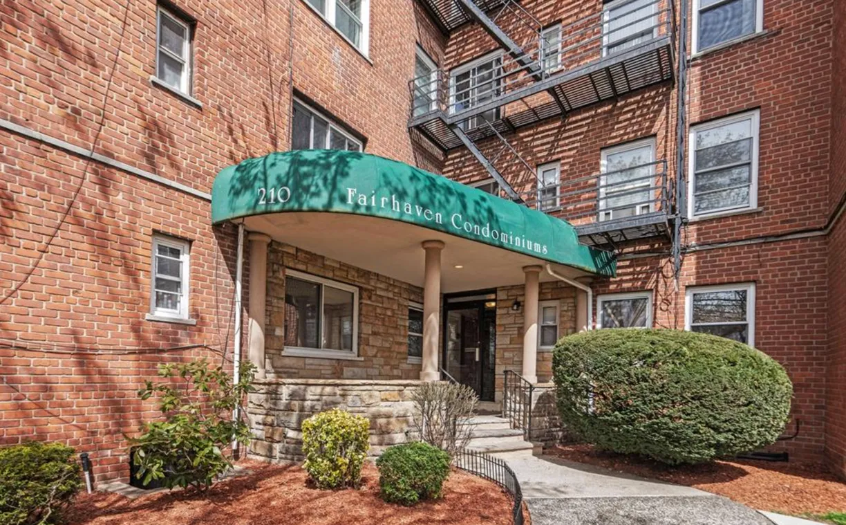 Bergen County Real Estate | View 210 Woodcliff Avenue 5F | 1 Bath