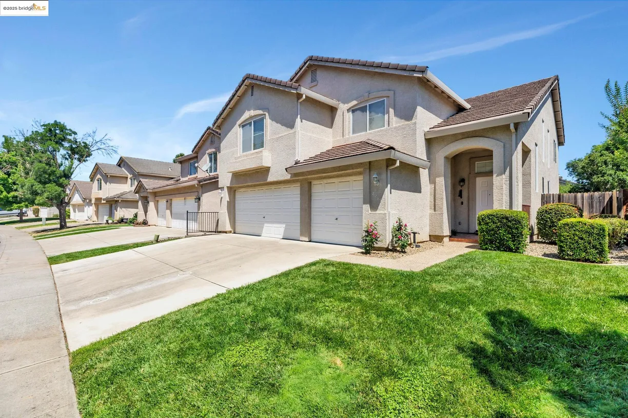 Northern California Real Estate | View 8215 Red Elk Dr | 5 Beds, 2 Baths