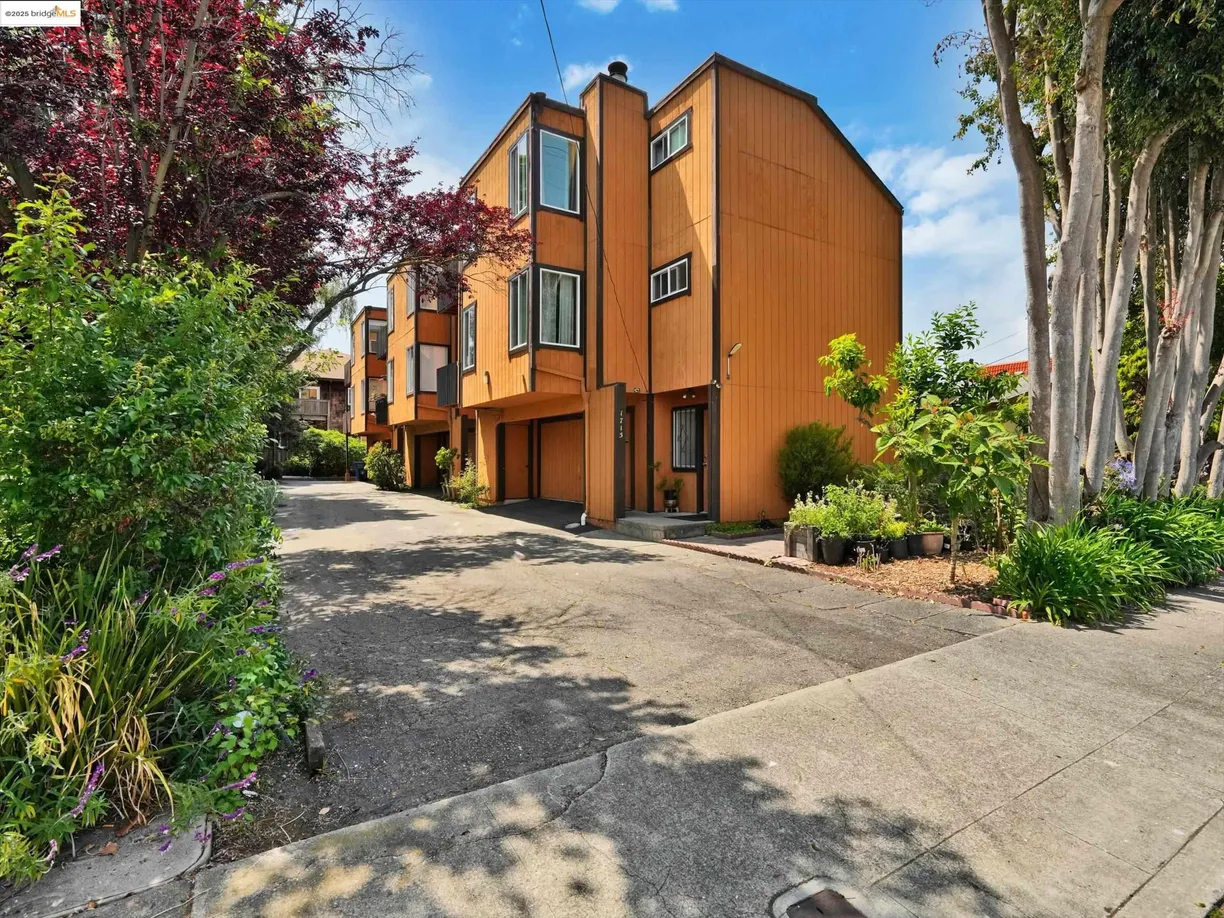 Northern California Real Estate | View 1715 Liberty Street | room 1