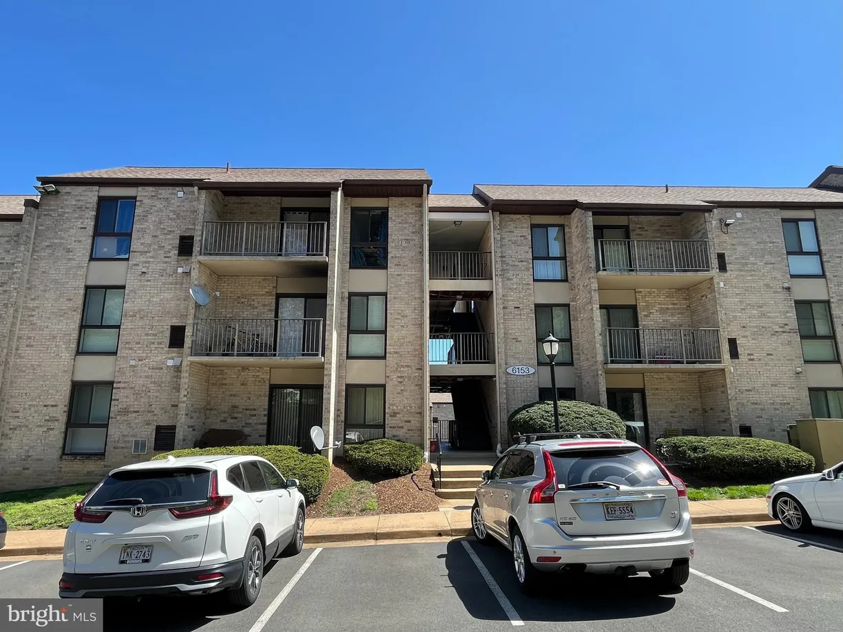 Washington Metro Area Real Estate | View 6153 Edsall Road Unit# E | 1 Bed, 1 Bath