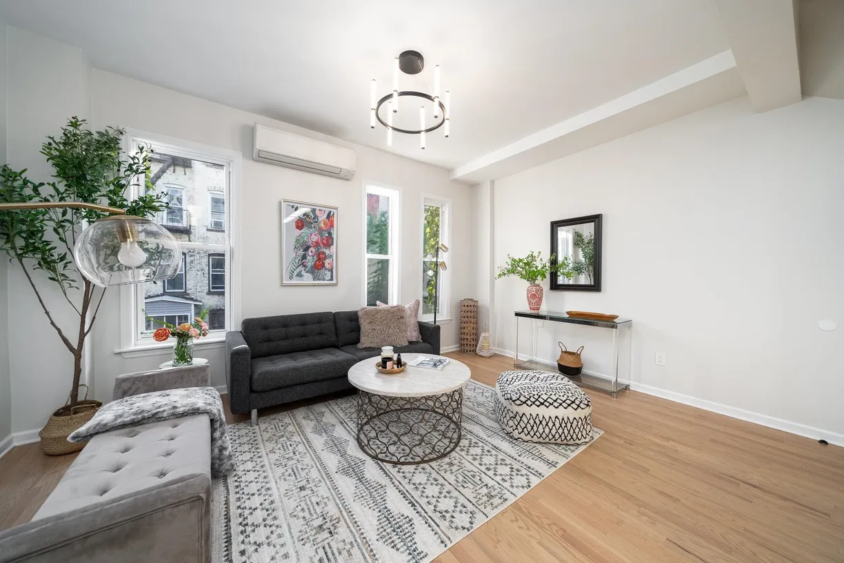 Jersey City/Hoboken Real Estate | View 347 Pavonia Ave Unit# 6 | room 2