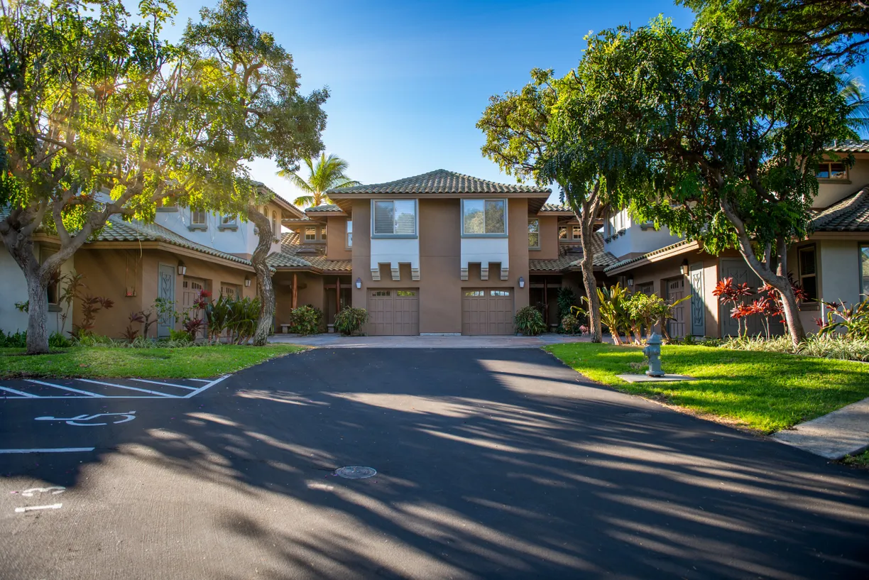 Hawaii Real Estate | View 68-1125 N KANIKU DR, #102 | room 1