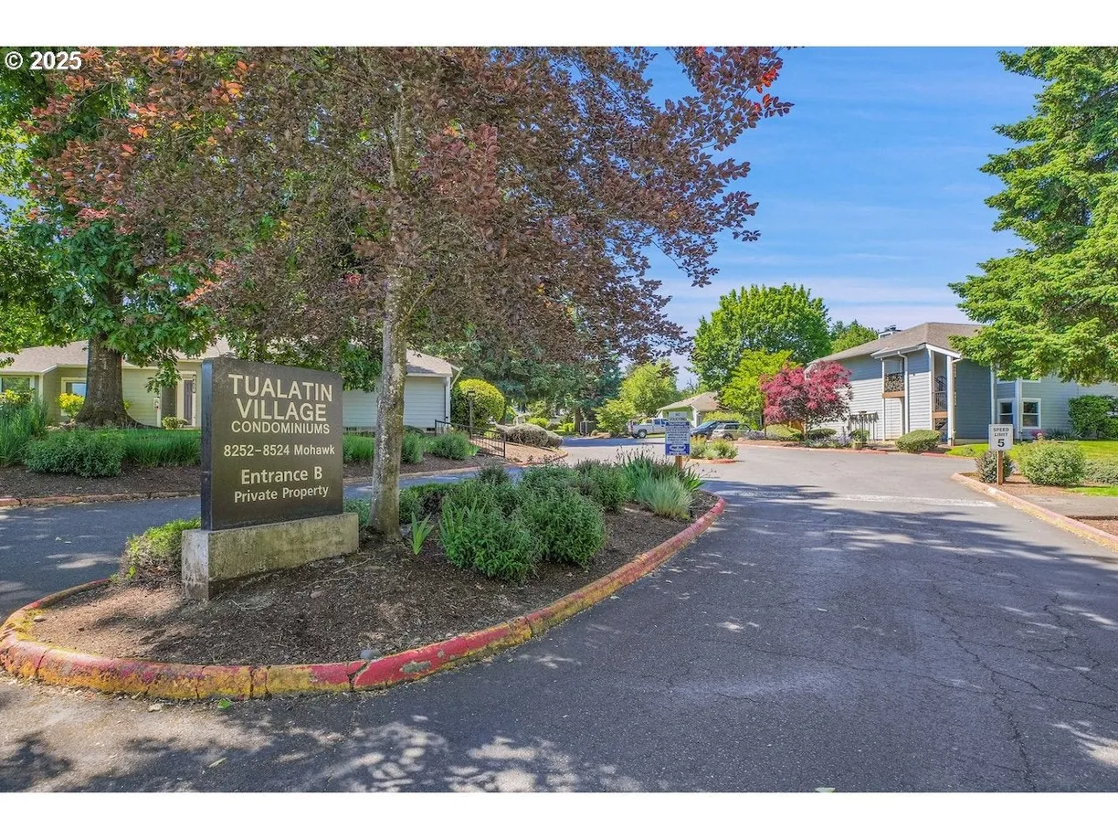 Portland, OR Real Estate | View 8458 SW Mohawk St | room 2