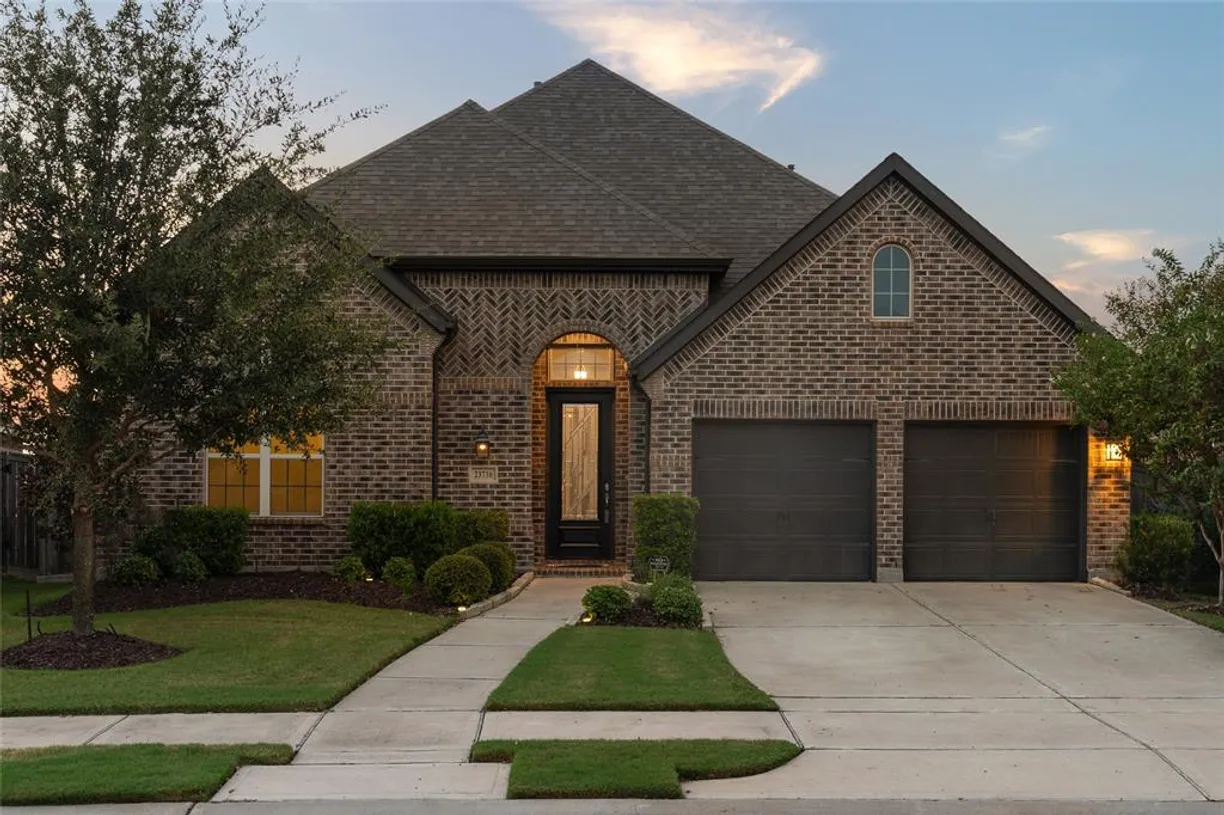 Houston Suburbs Real Estate | View 2407 Madera Landing Lane | 3 Beds, 2 Baths