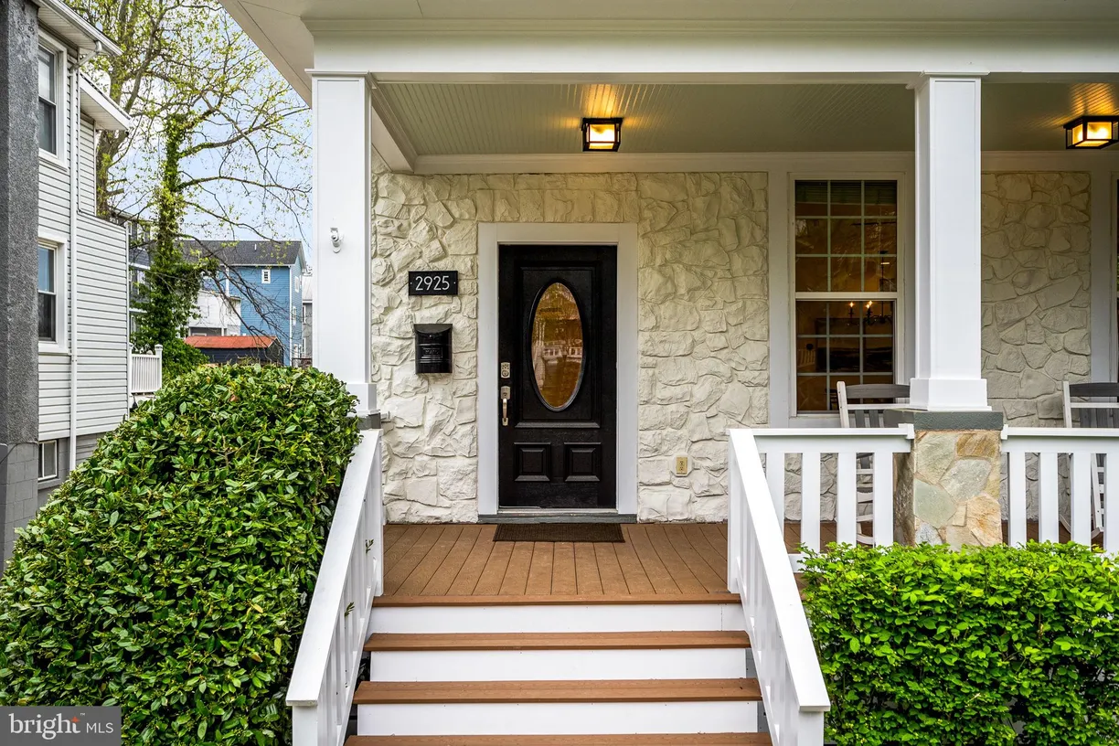 Washington Metro Area Real Estate | View 2925 South Dakota Avenue NE | room 1