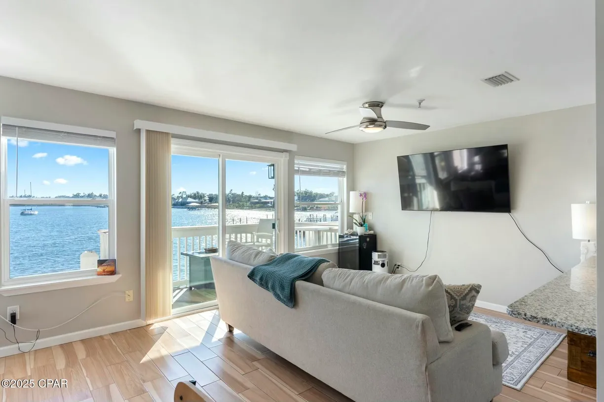 Northwest Florida Real Estate | View 1320 E Hwy 98 Bus 107 Unit# 107 | room 1