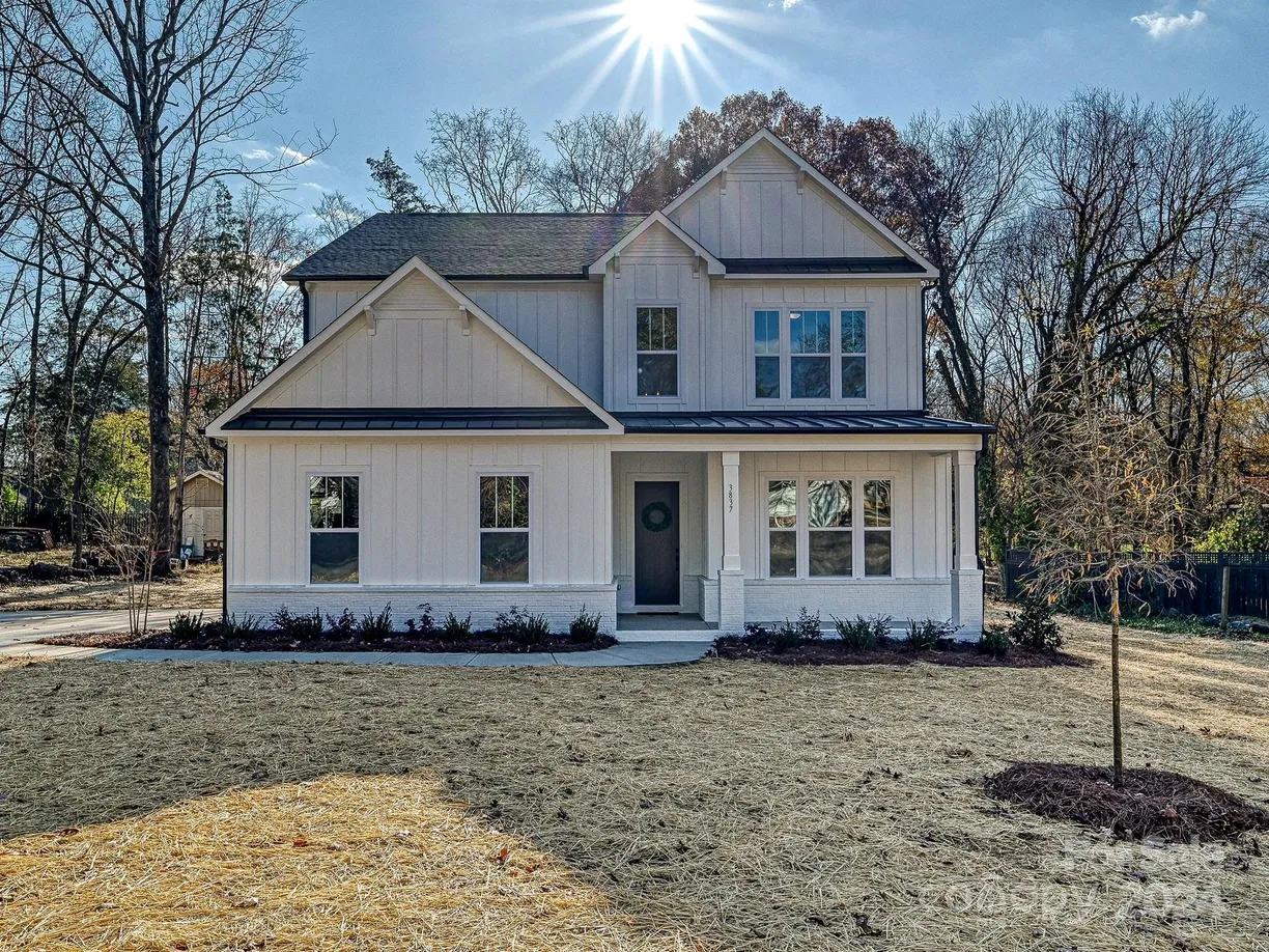 Charlotte Real Estate | View 3837 Bon Rea Drive | 5 Beds, 3 Baths