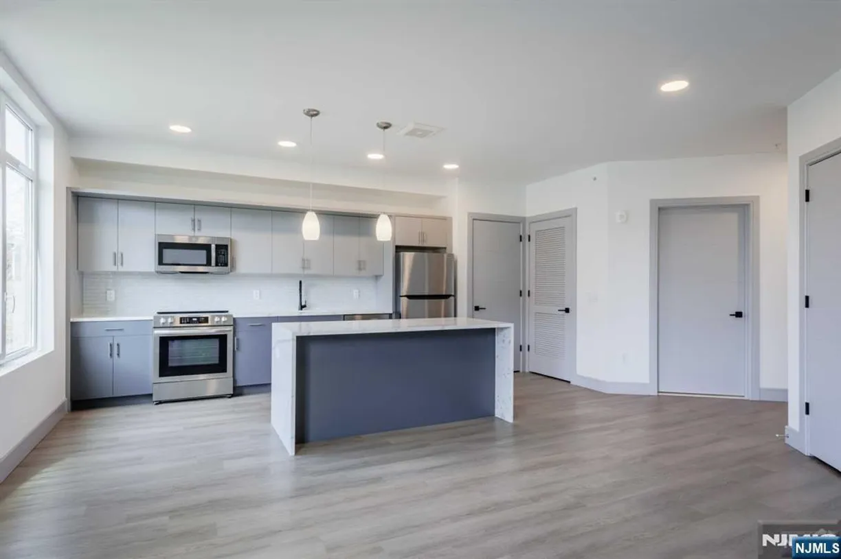 Bergen County Real Estate | View 1435 10th Street 405 | 2 Beds, 2 Baths