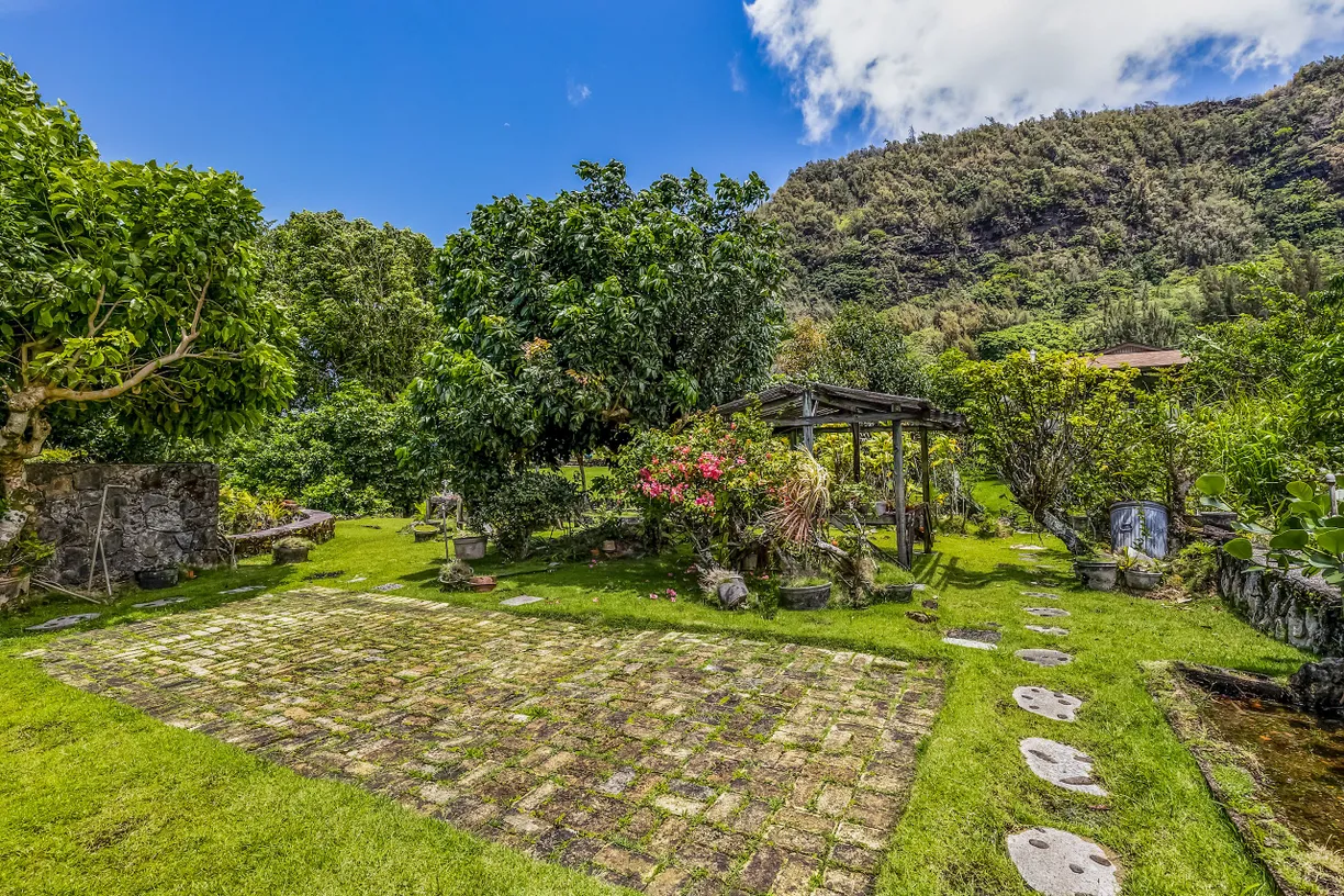 Hawaii Real Estate | View 3610-A Nuuanu Pali Drive | room 14 | View 15
