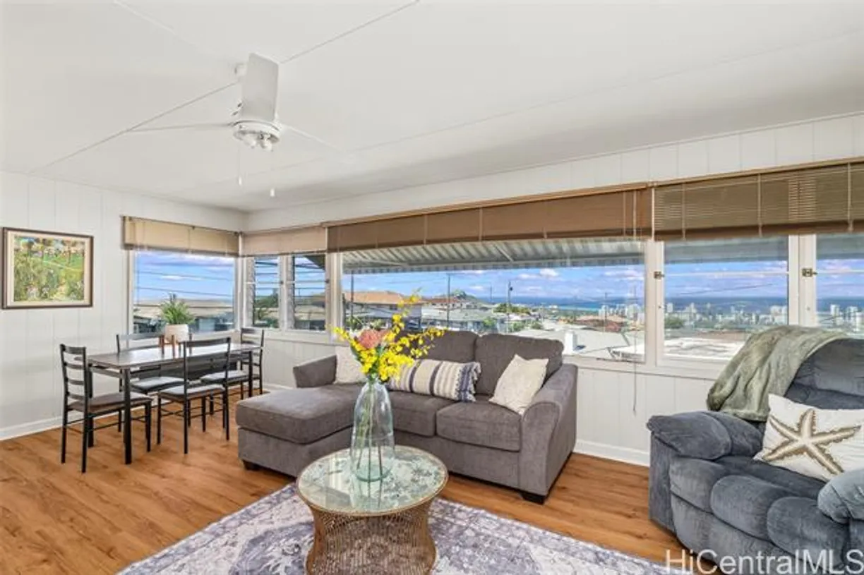 Hawaii Real Estate | View 2135 St Louis Drive | room 1