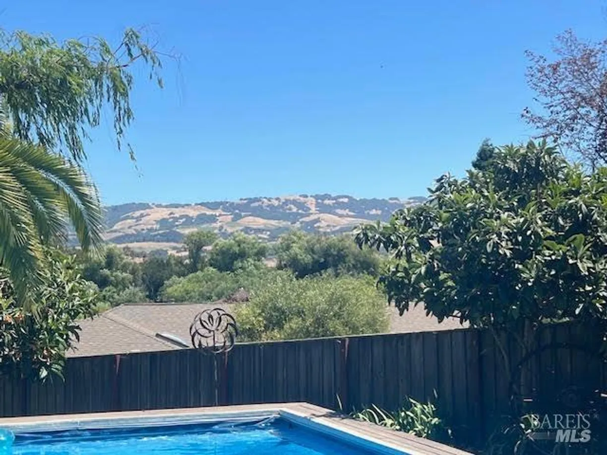 Northern California Real Estate | View 5740 Old Redwood Highway | room 2