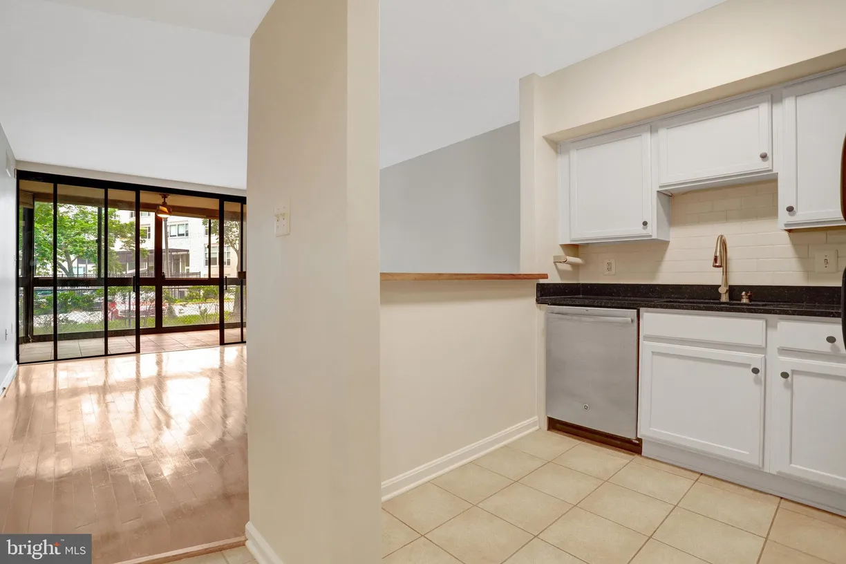 Washington Metro Area Real Estate | View 1001 N Randolph Street Unit# 109 | room 1