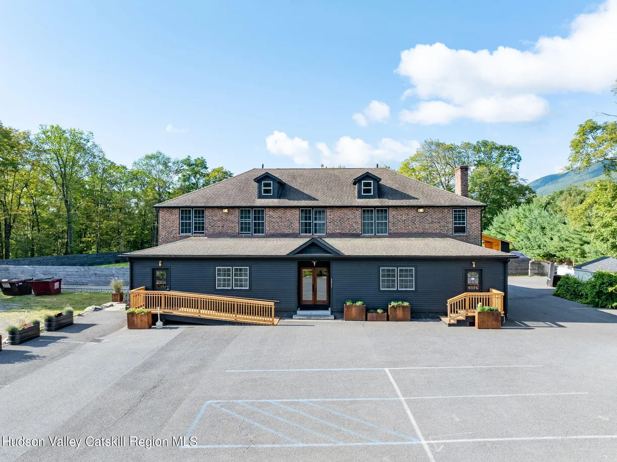 Hudson Valley Real Estate | View 3311 Ny-23a | room 1
