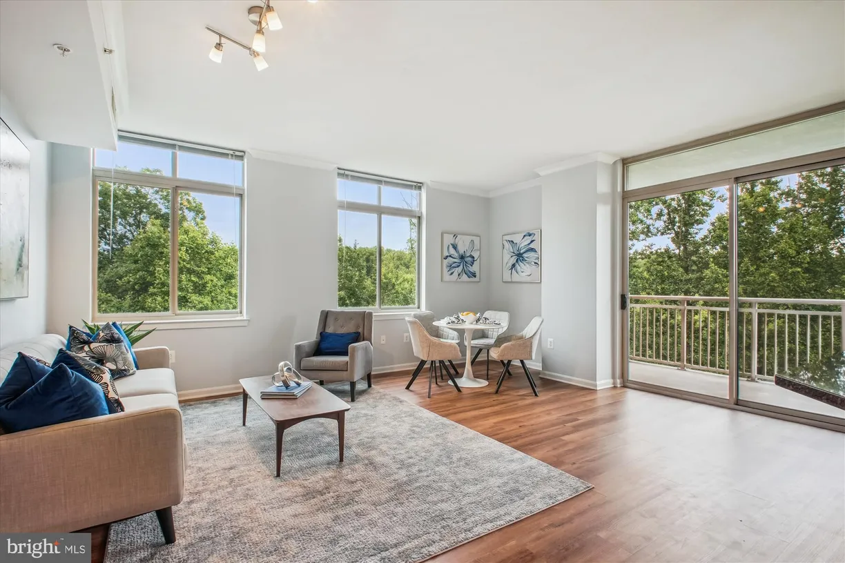 Washington Metro Area Real Estate | View 4480 Market Commons Drive Unit# 509 | room 2