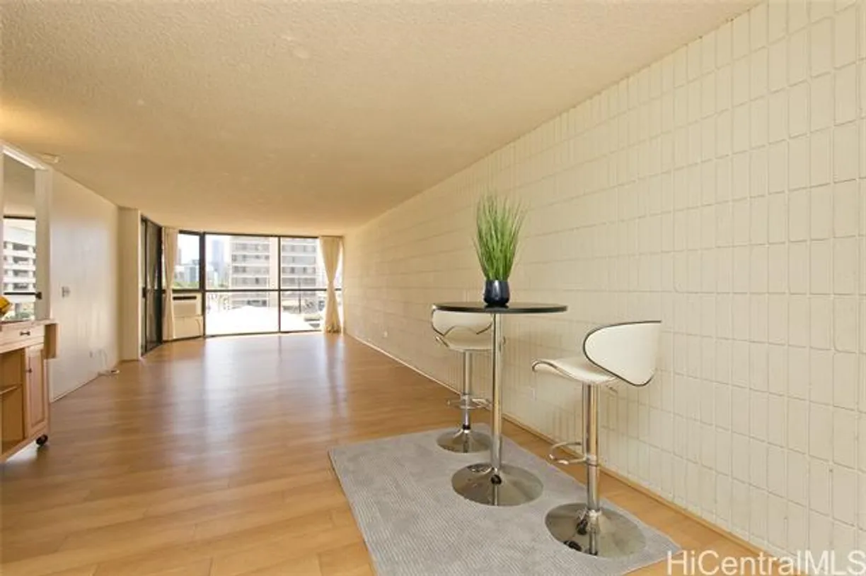 Hawaii Real Estate | View 2334 Kapiolani Boulevard, #401 | room 1