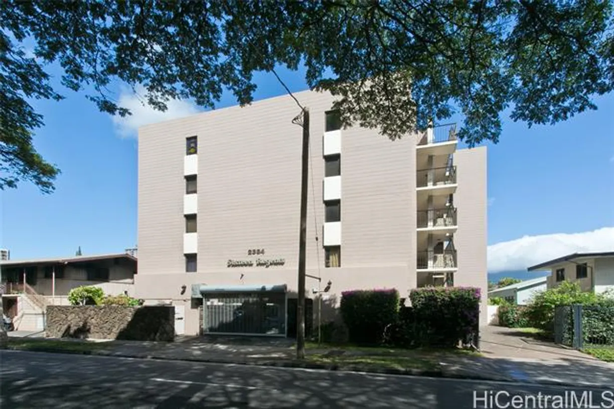 Hawaii Real Estate | View 2334 Kapiolani Boulevard, #401 | 3 Beds, 2 Baths