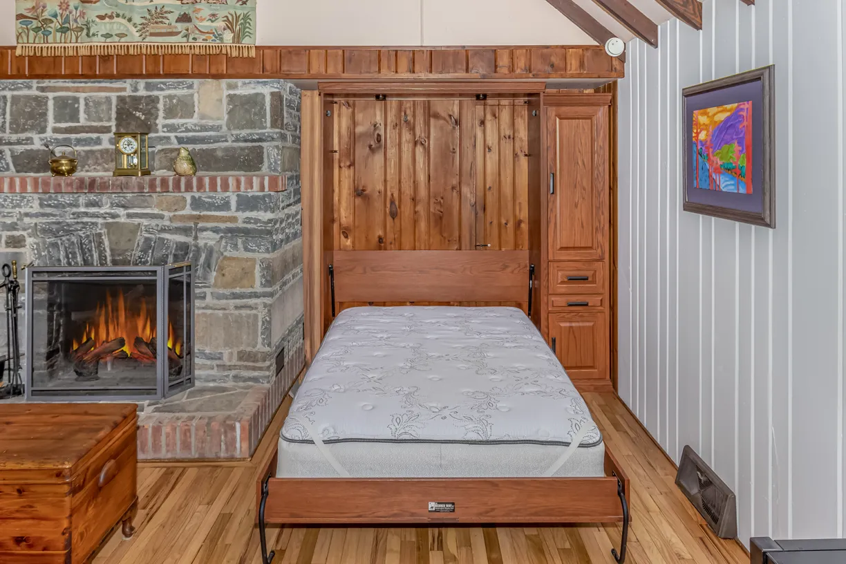 Hudson Valley Real Estate | View 12 Windwood Lane | room 7 | View 8