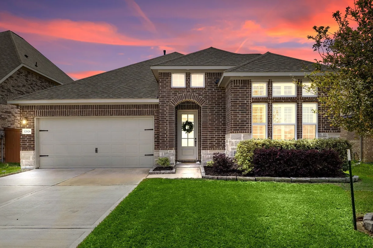 Houston Suburbs Real Estate | View 12826 Kinneskie Drive | room 1