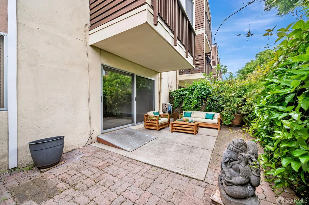 Northern California Real Estate | View 1530 Ofarrell Street | room 1
