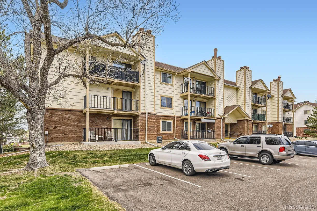 Denver Real Estate | View 481 S Kalispell Way Unit# 205 | room 2