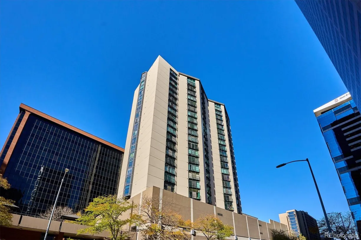 Denver Real Estate | View 1777 Larimer Street Unit# 808 | room 1
