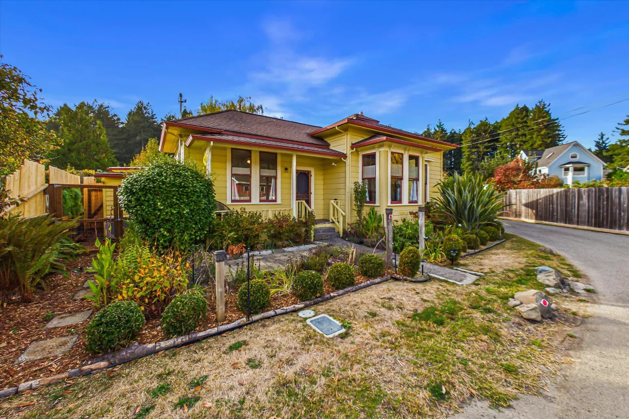 44 Beauchamp Road, Freshwater, CA 95503 Property for sale