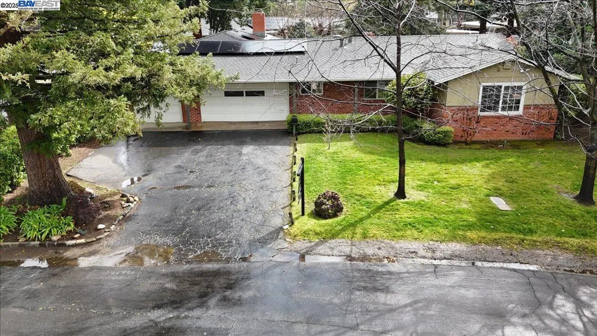 Northern California Real Estate | View 1512 Davis Avenue | room 2