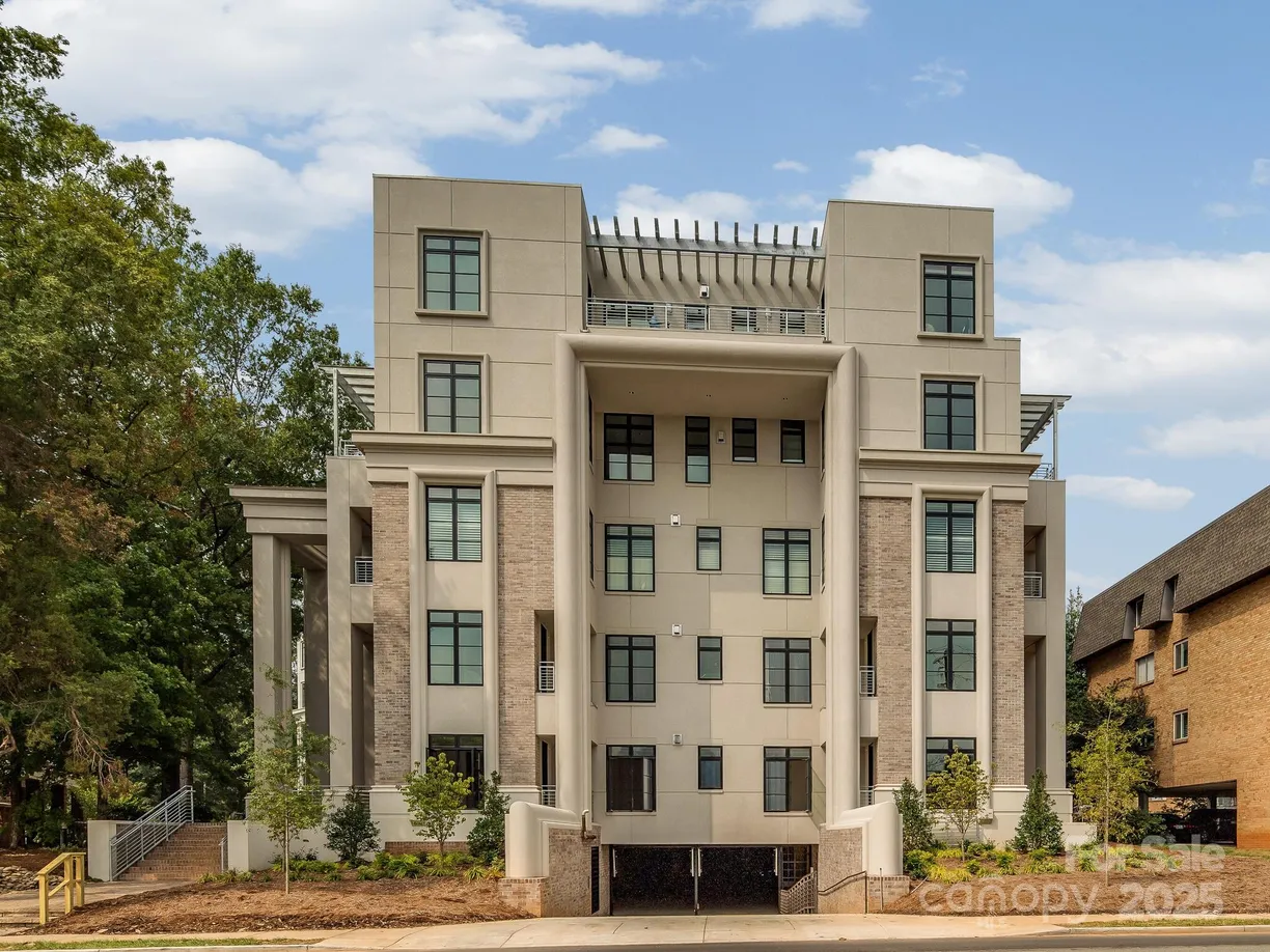Charlotte Real Estate | View 1333 Queens Road #D4 | 3 Beds, 3 Baths