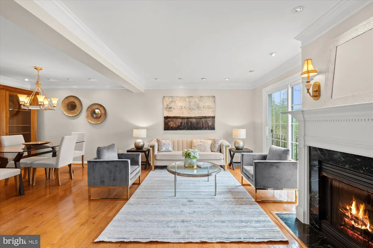 Washington Metro Area Real Estate | View 6 W Glebe Road | room 2