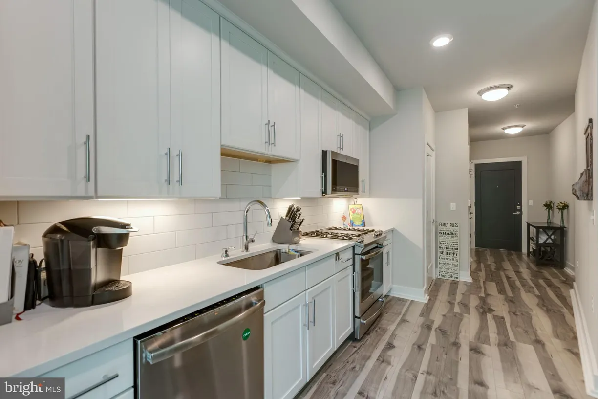 Washington Metro Area Real Estate | View 1800 Mount Vernon Avenue Unit# 215 | room 2