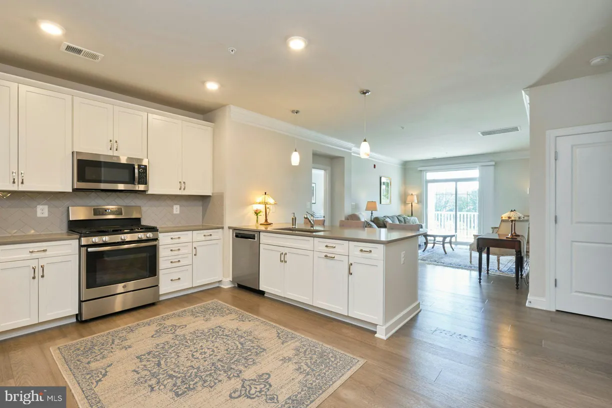 Washington Metro Area Real Estate | View 21004 Rocky Knoll Square Unit# 303 | 2 Beds, 2 Baths