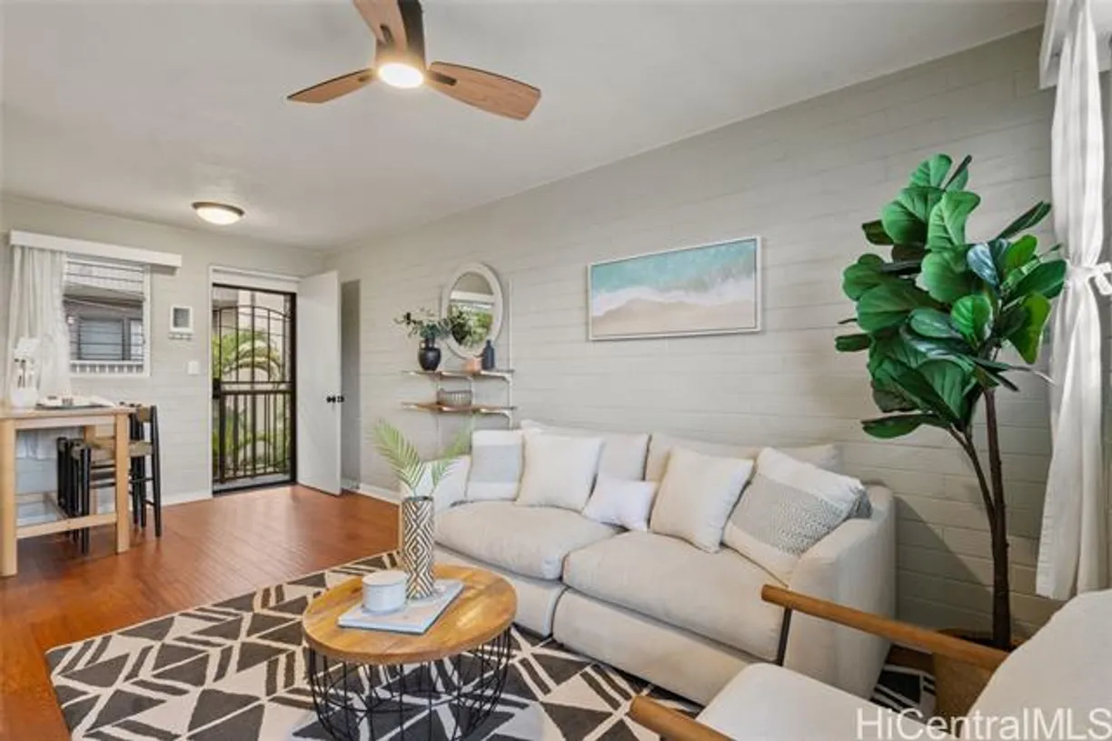 Hawaii Real Estate | View 75 Kihapai Street, #10 | room 1