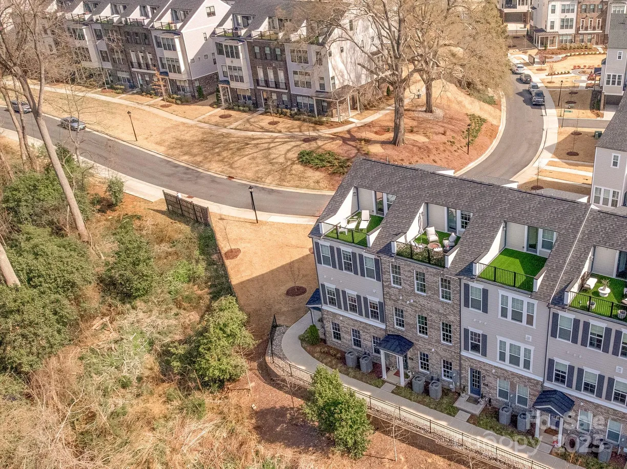 Charlotte Real Estate | View 2558 Deacon Avenue | room 1