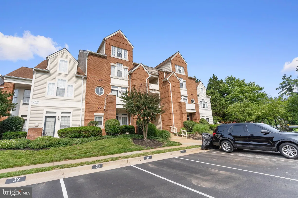Washington Metro Area Real Estate | View 7014 Ellingham Circle Unit# F | room 2
