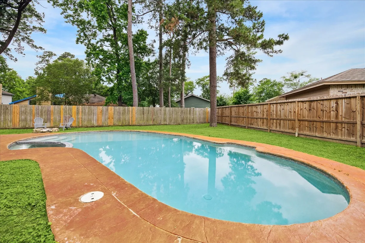 The Woodlands Real Estate | View 7811 Ashwell Court | room 1