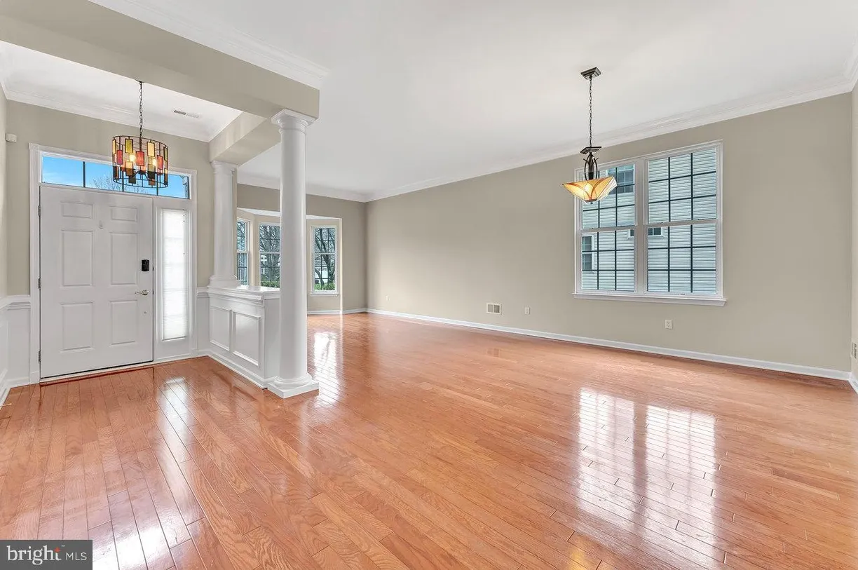 Central NJ/Bucks County, PA Real Estate | View 32 Edgemere Drive | room 2