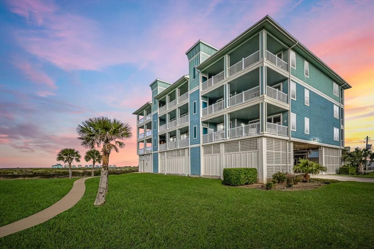 Houston Suburbs Real Estate | View 26570 Bay Water Drive #101 | 3 Beds, 3 Baths