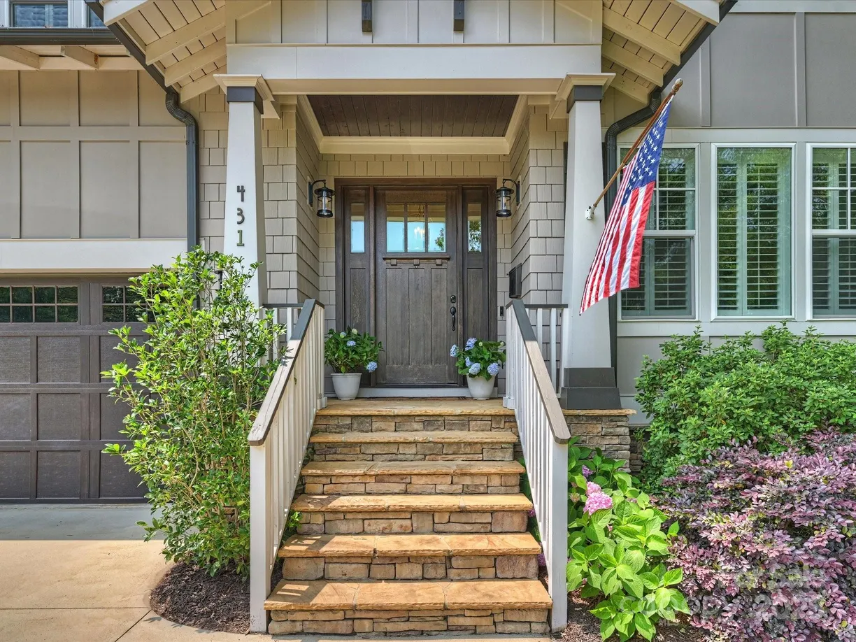 Charlotte Real Estate | View 431 Wonderwood Drive | room 1