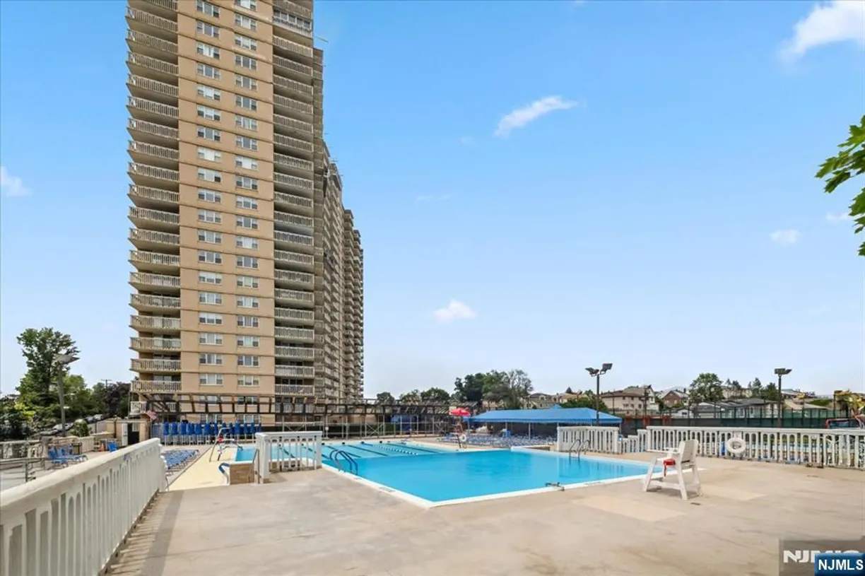 Bergen County Real Estate | View 555 North Avenue 23C | 2 Beds, 2 Baths