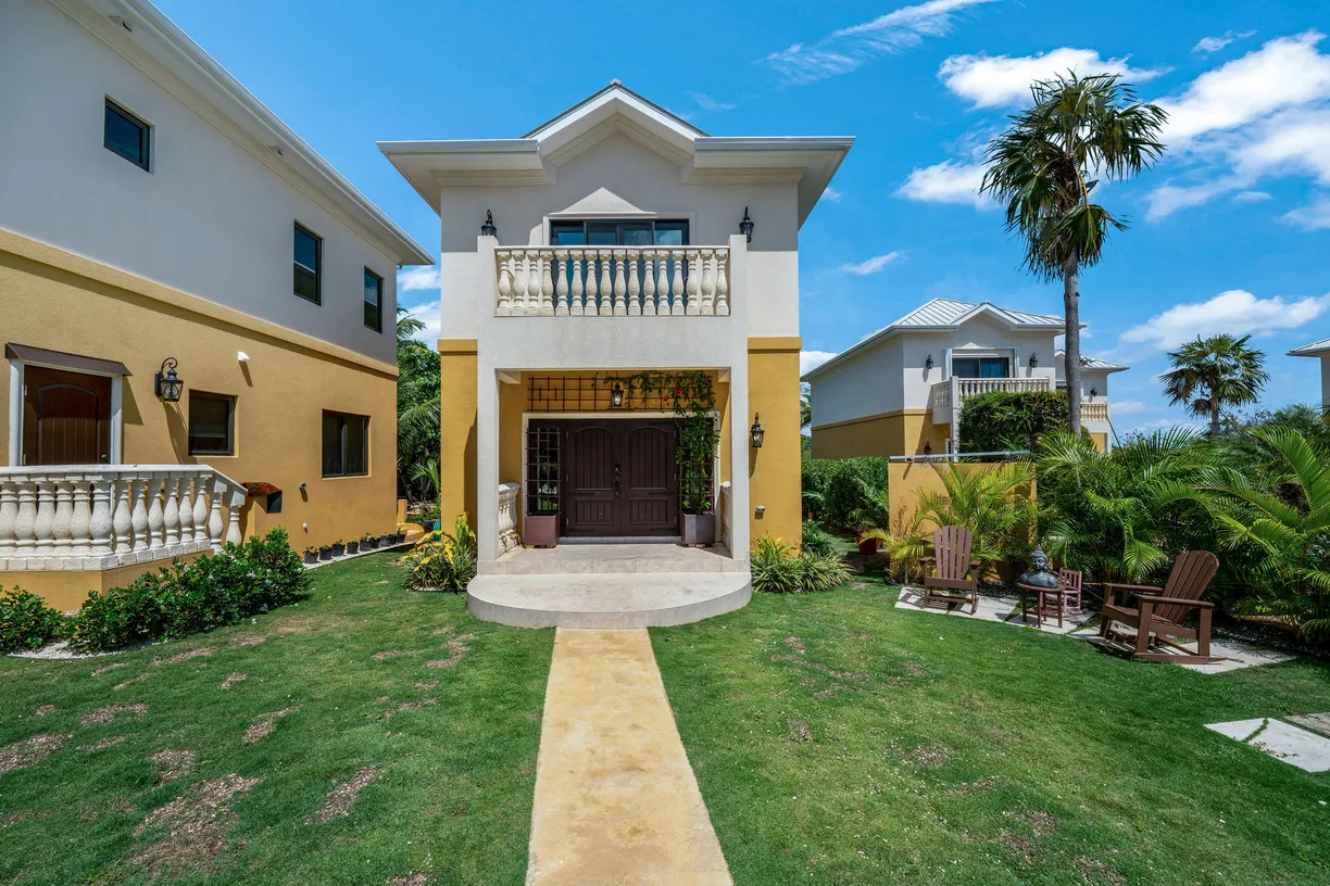 Cayman Islands Real Estate | View St. James Court Villa #4 | DSC05770