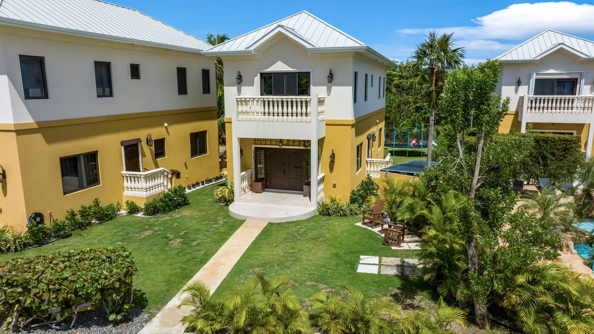 Cayman Islands Real Estate | View St. James Court Villa #4 | 3 Beds, 3 Baths