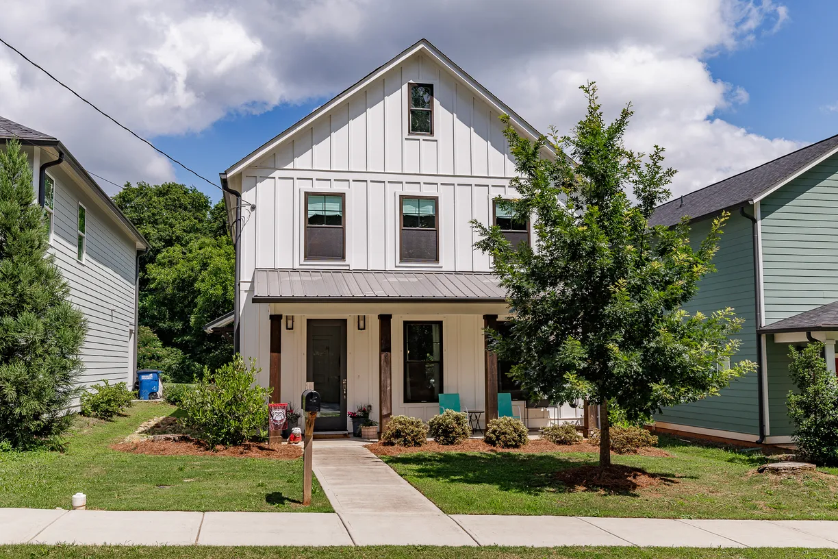 Athens, GA Real Estate | View 230 Lake Street | 3 Beds, 2 Baths