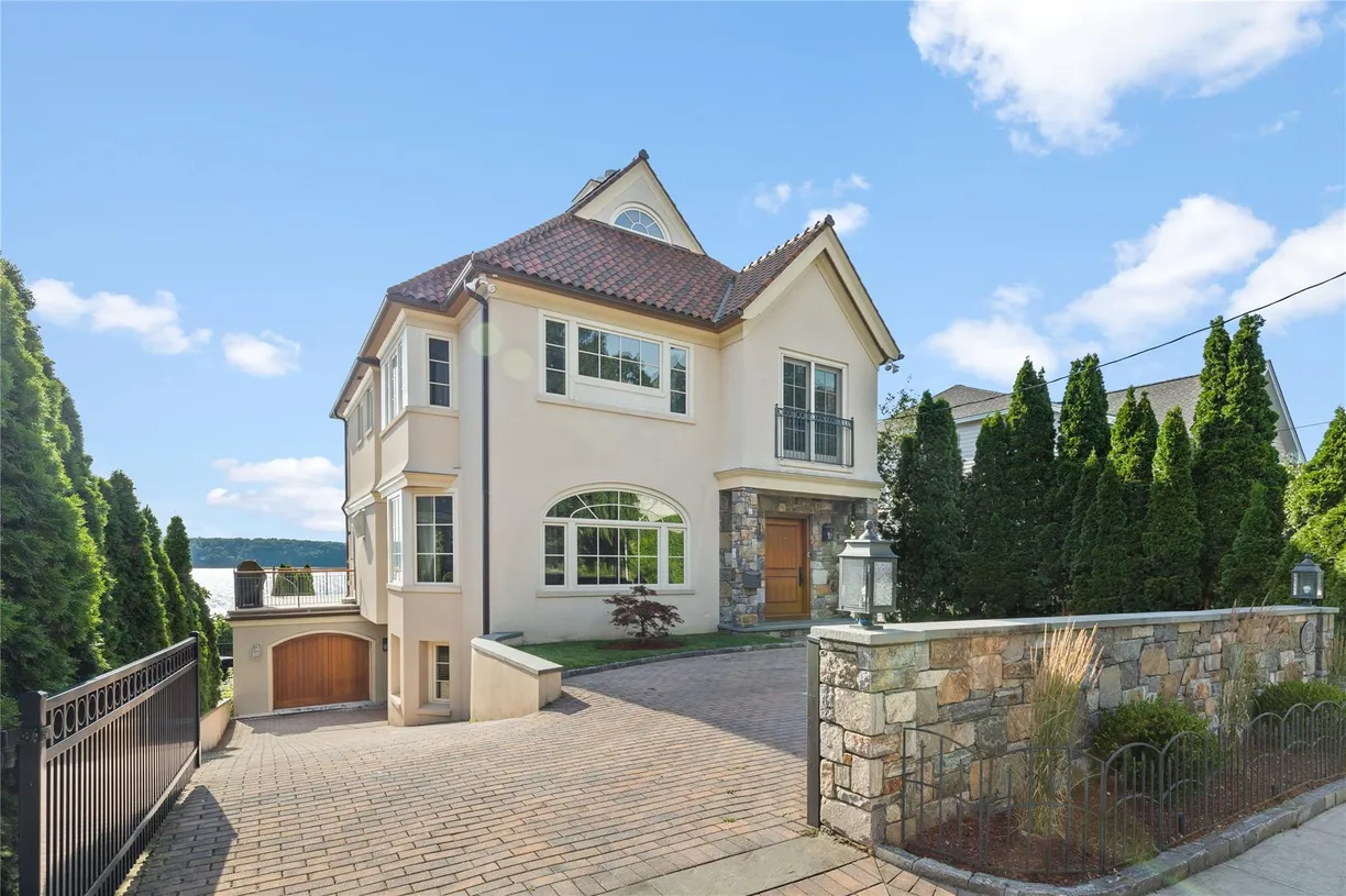 Westchester Real Estate | View 33 Livingston Avenue | 4 Beds, 3 Baths