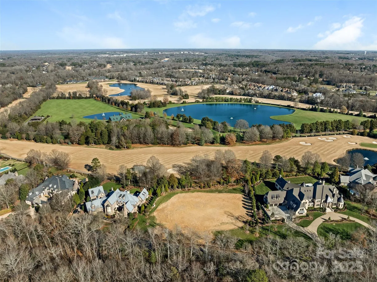 Charlotte Real Estate | View 8710 Chewton Glen Drive | room 2
