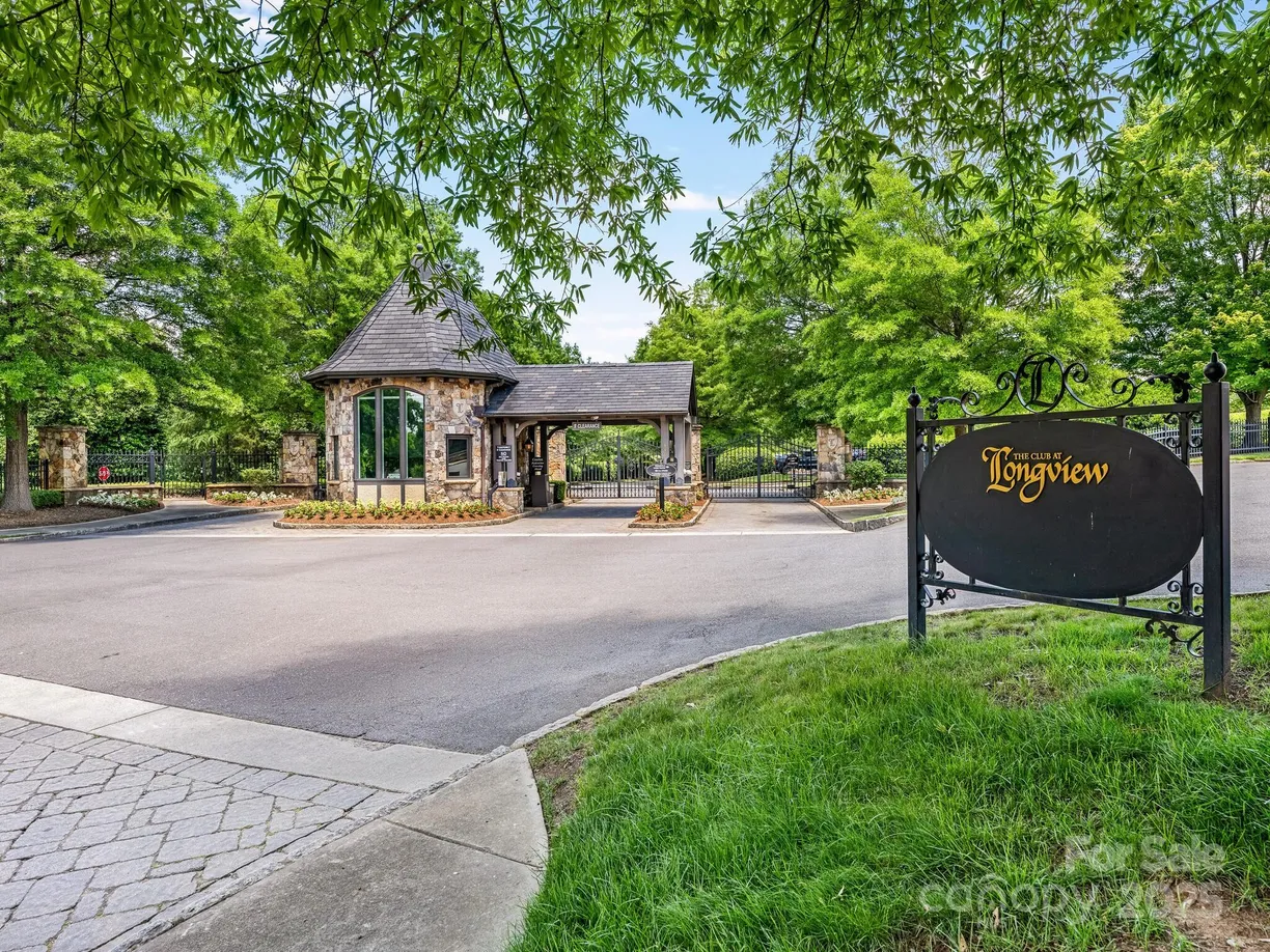 Charlotte Real Estate | View 8710 Chewton Glen Drive