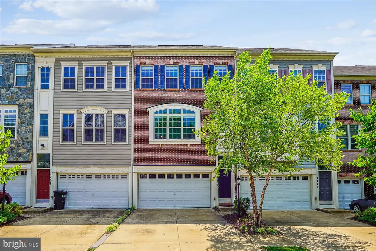 Washington Metro Area Real Estate | View 4409 Potomac Highlands Circle | 3 Beds, 2 Baths