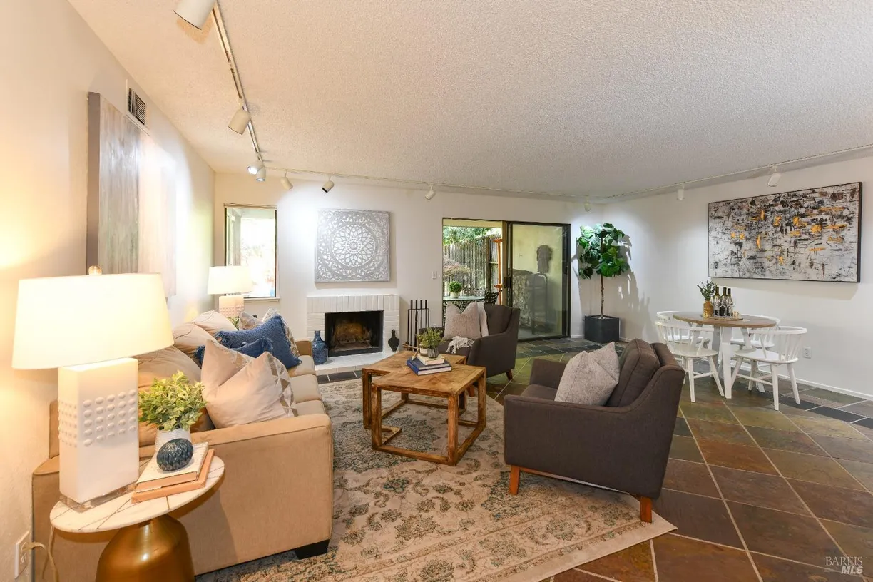 Northern California Real Estate | View 225 2nd Street E Unit# 33 | 2 Beds, 2 Baths